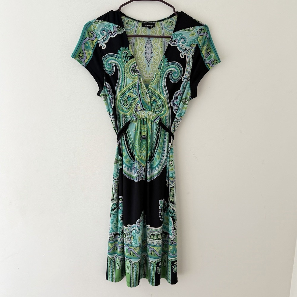 Snap Paisley Print Empire Waist Dress Green Jersey Y2K Boho Midi M Resort Surfer